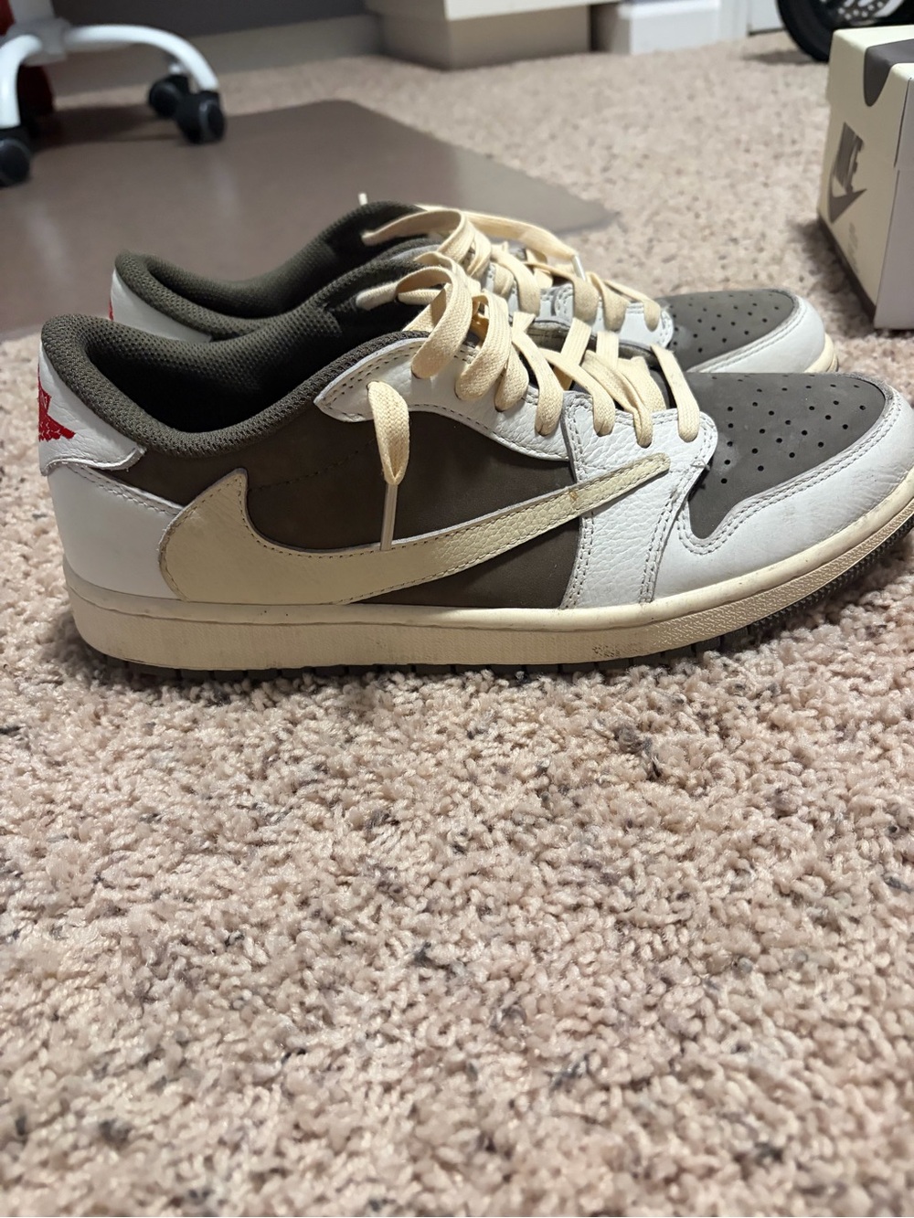 Travis Scott Reverse Mocha Low size 11